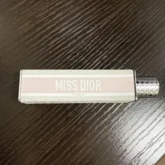 MISS DIOR Eau de Parfum ミニ ミス