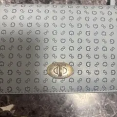 GUESS ショルダーバッグ モノグラム柄