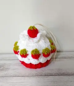 ぷっくり苺の巾着ポーチ　小物入れ　カップケーキ型　ハンドメイド　苺10個