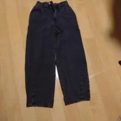 GU ブラック　バレルレッグジーンズ M(150)