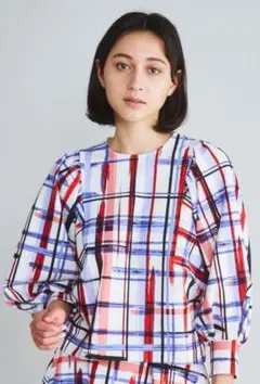 【美品】グレースコンチネンタル　チェックギャザートップスのサムネイル