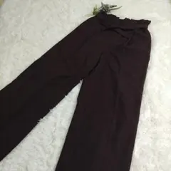 《美品》GU/ベルトタックストレートパンツ（L）