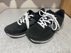 お値下げ！New Balance Ｍ860Ｚ13 ブラック スニーカー　正規品