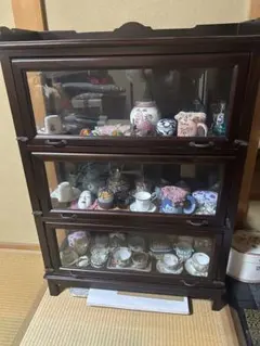 イギリス　Welsh Dresser 飾り棚　ミニチュア　ティーセット　小物 イギリス Welsh Dresser 飾り棚 ミニチュア ティーセット 小物 - メルカリ