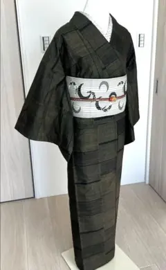 正絹 袷 大島紬 市松模様 身丈（肩から）細身 - メルカリ