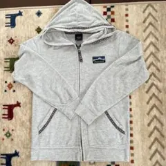 フード付きグレーパーカー 150