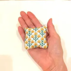 ピンクッション　ミモザ