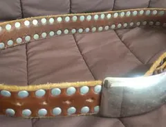 【本革】スタッズ付きブラウンレザーベルト