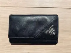 PRADA サフィアーノ 6連キーケース 黒2M0025正規品(リング１つなし)