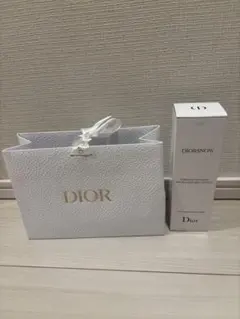 新品未使用　ディオールスノーエッセンスオブライト マイクロローション 175ml