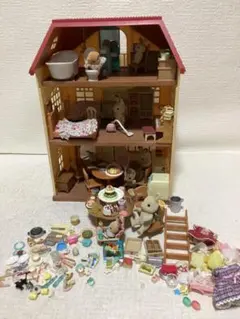 エポック社シルバニアファミリー　赤い屋根の大きなお家と人形・家具のセット