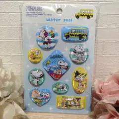 国内正規品　ピーナッツ　スヌーピー　ウォーターイン　　シール　ブルー