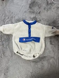 Champion フリースロンパース クリーム色/青