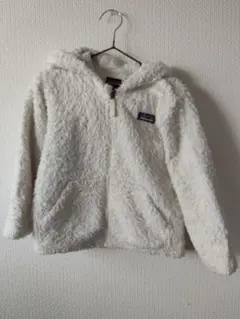 Patagonia フリースジャケット ホワイト　クマ耳