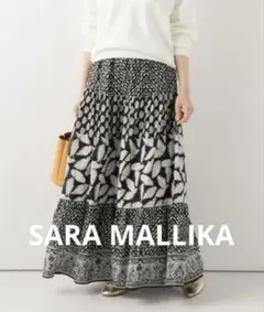 お値下げ✨SARA MALLIKA リーフ柄 プリント ロングスカートのサムネイル