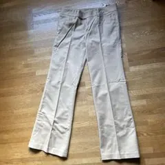 ユニクロ　ベージュ パンツ ウエスト67cm