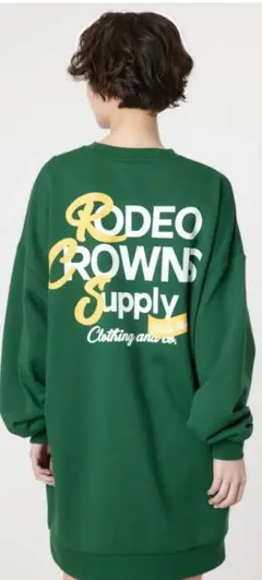 RODEO CROWNS グリーン オーバーサイズスウェット