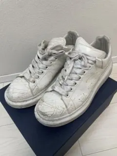 Alexander McQueen ホワイトスニーカーのサムネイル