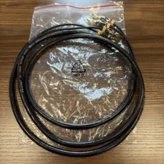 Amazonベーシック スピーカーケーブル バナナプラグ付き 1.8m ペアのサムネイル