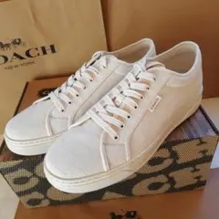 正規店購入★コーチ★シグネチャー★ホワイトスニーカーサイズあり★新品、箱付きのサムネイル