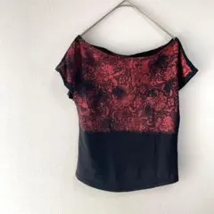 ミッシェルクラン【38】赤黒花柄オトップス Tシャツ　フラワー
