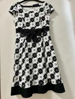M'S GRACY 花柄刺繍ワンピースのサムネイル
