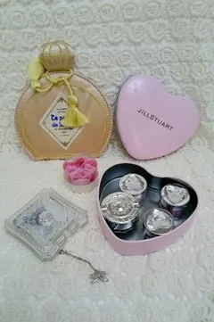 ジル・スチュアート ハート缶入りコスメ&フェイスカラー 他 8点セット