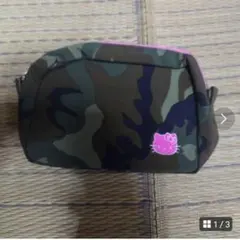 【激レア・新品未使用】ハローキティ 迷彩柄ポーチ レア！迷彩柄キティ ポーチ サンリオ ハローキティ ヒョウ柄 角