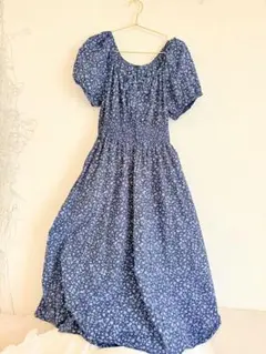 ユニクロ　ボリュームスリーブワンピース　L