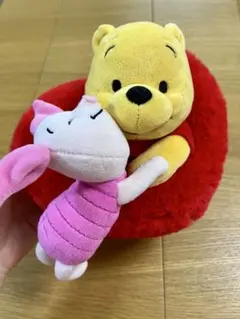 くまのプーさん ピグレット ハグ ぬいぐるみ - メルカリ