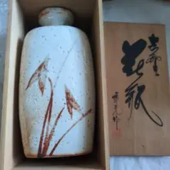 白磁瓶 陶芸 骨董品 共箱付き - メルカリ