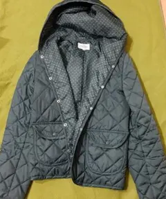 ダークグリーン キルティングジャケット フード付き