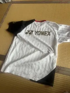 YONEX バドミントン シャツ ホワイト/ブラック/レッド