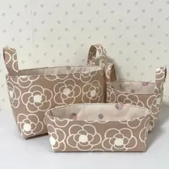 布バスケット３個セット　カメリア柄　ピンクベージュ　苺　ハンドメイド