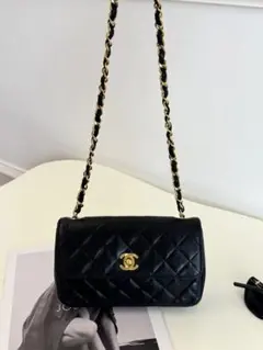 CHANEL ラムスキン ターンロック チェーン ショルダーバッグ