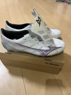 ミズノアルファ ELITE /ホワイト✕イグニッションレッド✕ブルー 26.0
