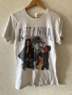 ✰Rihanna グラフィックTシャツ バンドT