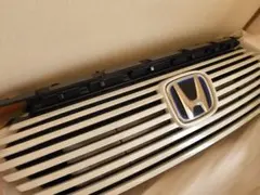 ホンダ ヴェゼル白純正 フロントグリル