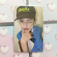 ILLIT イロハ bomb GLLIT トレカ