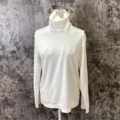 ✨UNIQLO✨ユニクロ♡トップス♡ヒートテック♡シンプル♡ホワイト(M)のサムネイル
