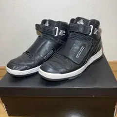 Reebok エイリアンスタンパー　マウンテンリサーチ