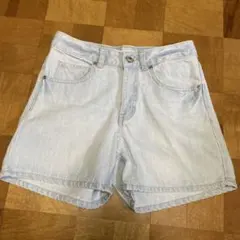 ショートパンツ