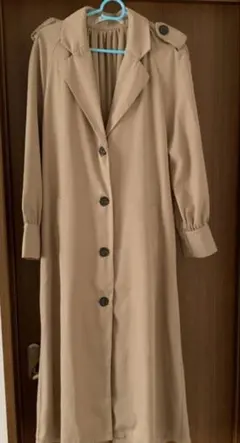 バックフレアトレンチコート