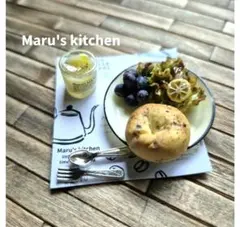 お皿からべーグルがはみ出るセット★ミニチュアパン