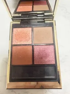 SUQQUアイシャドウ　爛漫染13