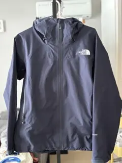 ほぼ新品1回しか着ていない未使用に近い ノースフェイス マウンテン 