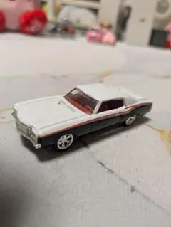 revell レベル　ローライダー　モンテカルロ　車高調機能付き　ハイドロ
