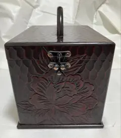 【美品】鎌倉彫　メイクボックス