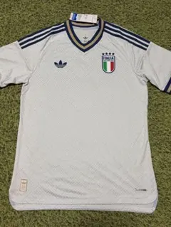 アストンヴィラ 1982欧州杯決勝 記念ユニフォーム　ビンテージ アストンヴィラ 1982欧州杯決勝 記念ユニフォーム ビンテージ - メルカリ