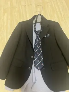 フォーマルスーツセット ジャケット ショートパンツ シャツ　ネクタイ付き